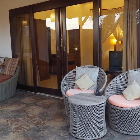 Villa Heliconia Seminyak Habitación foto